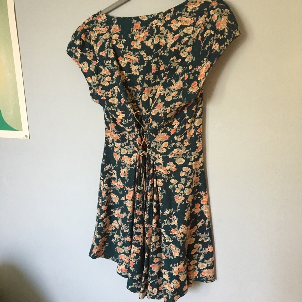 KIMCHI BLUE (UO) • Floral Romper - Picture 6 of 8
